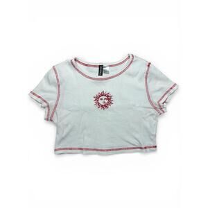 White Crop Short Sleeve Baby T-Shirt with Red Sun Design H&M Size Medium